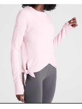 Athleta Samsara Nirvana lavender side tie top with thumbholes $79 - Worn Once!
